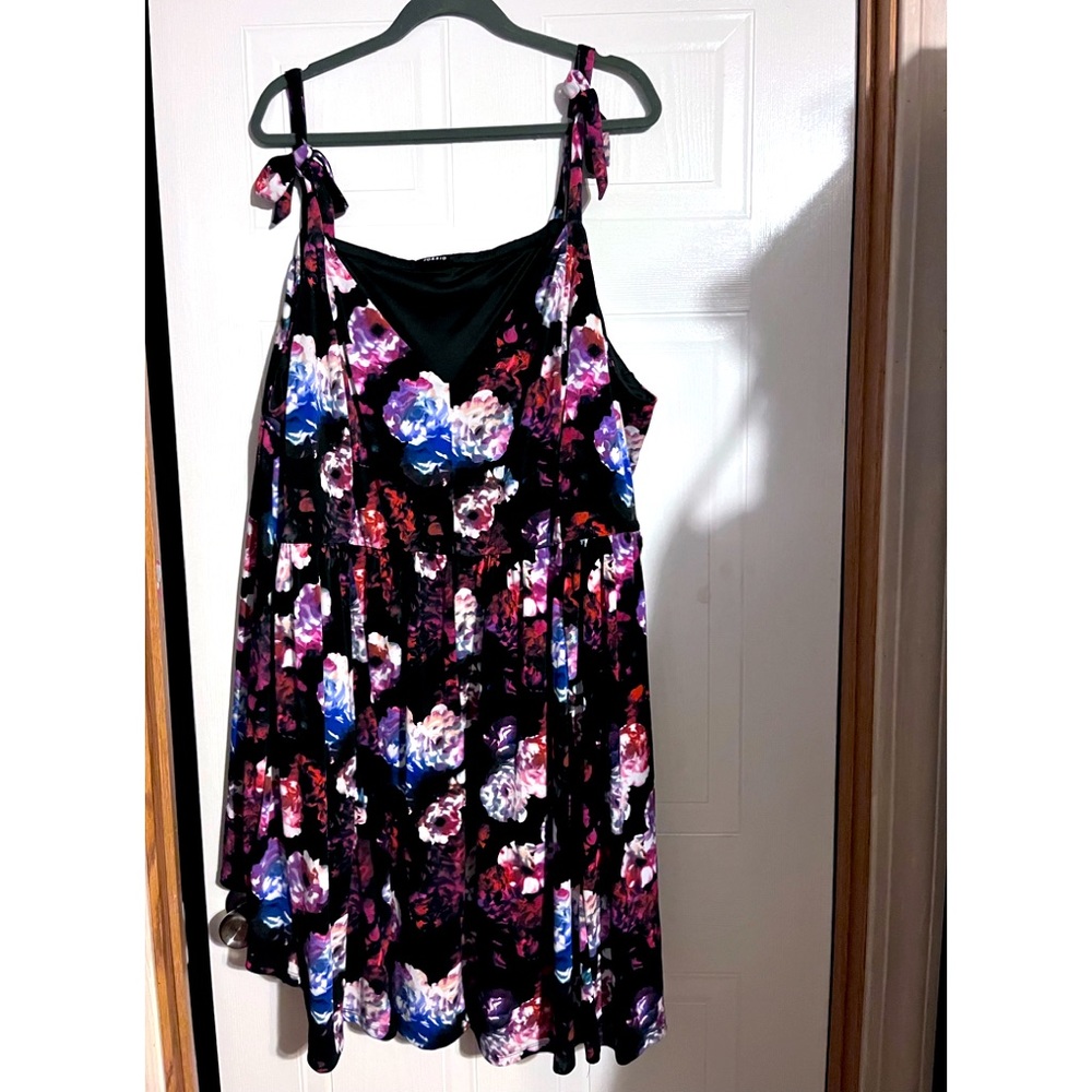 ❤️2/$20 Torrid skater dress adjustable tie shoulders